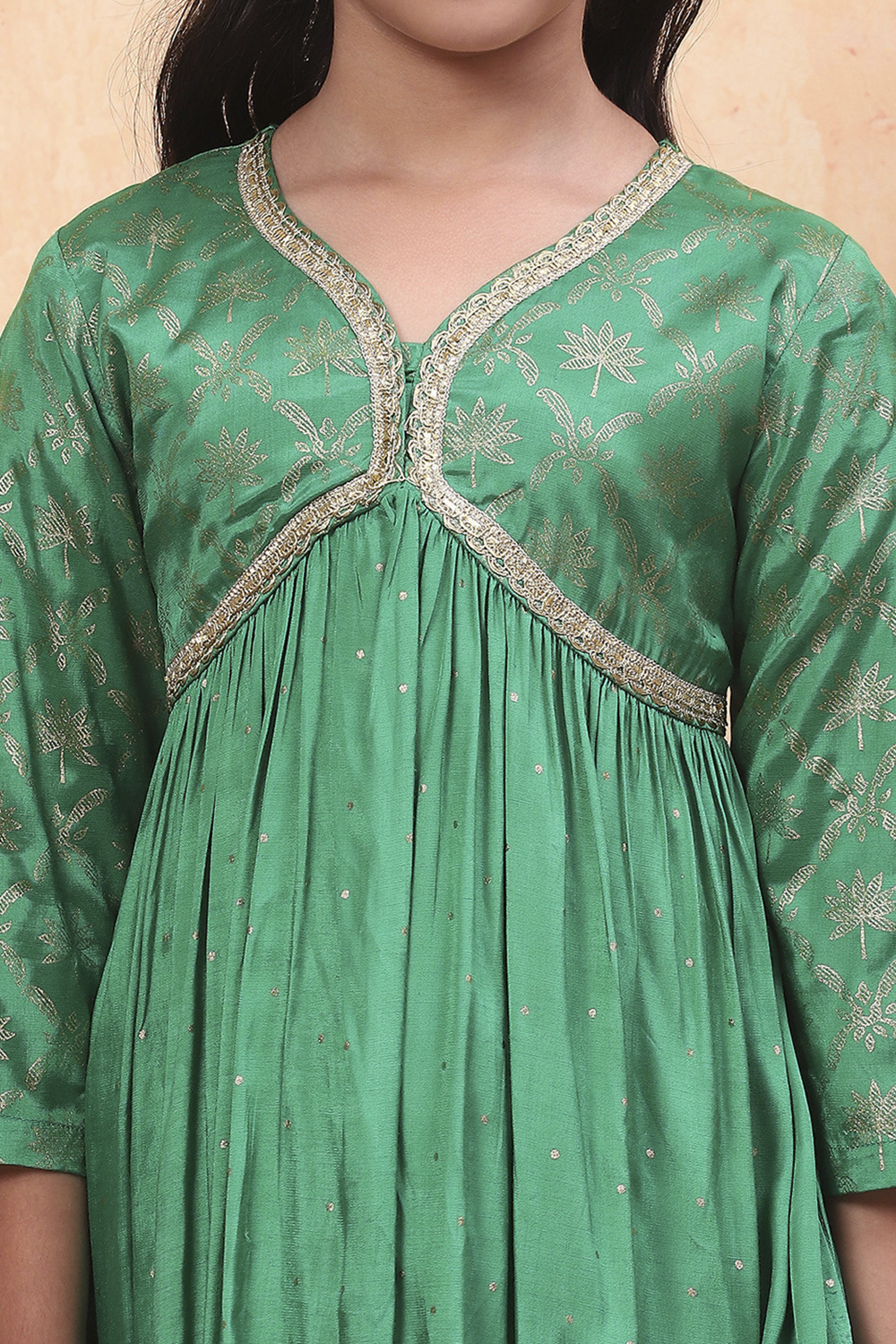 Green Viscose Blend Gathered Kurta Set image number 1