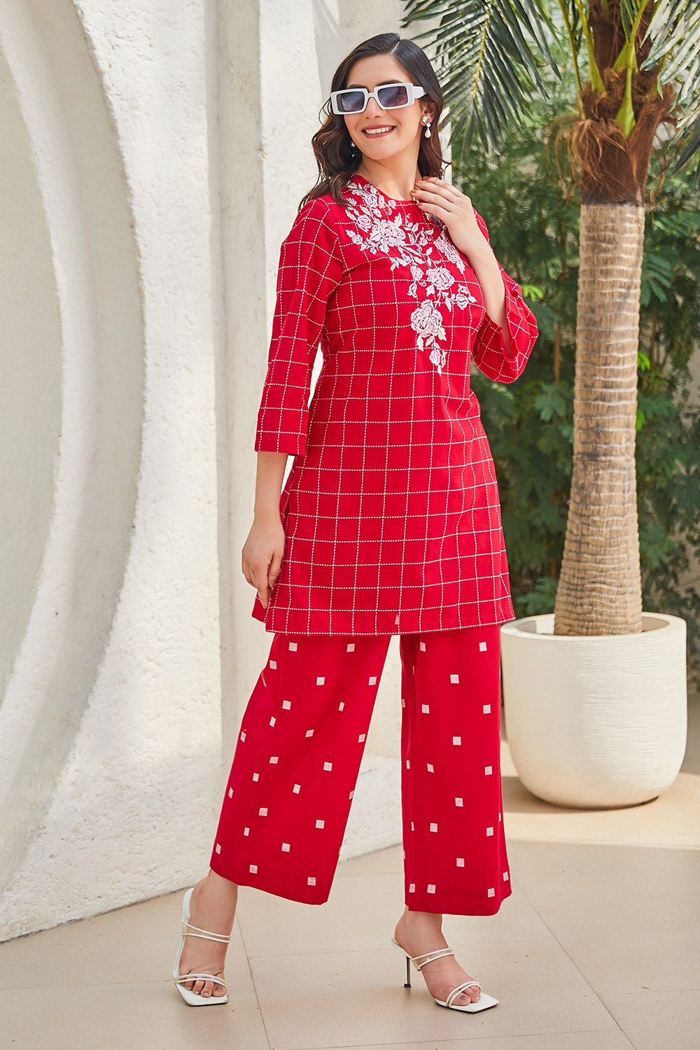 Red Cotton Straight Suit Set image number 5