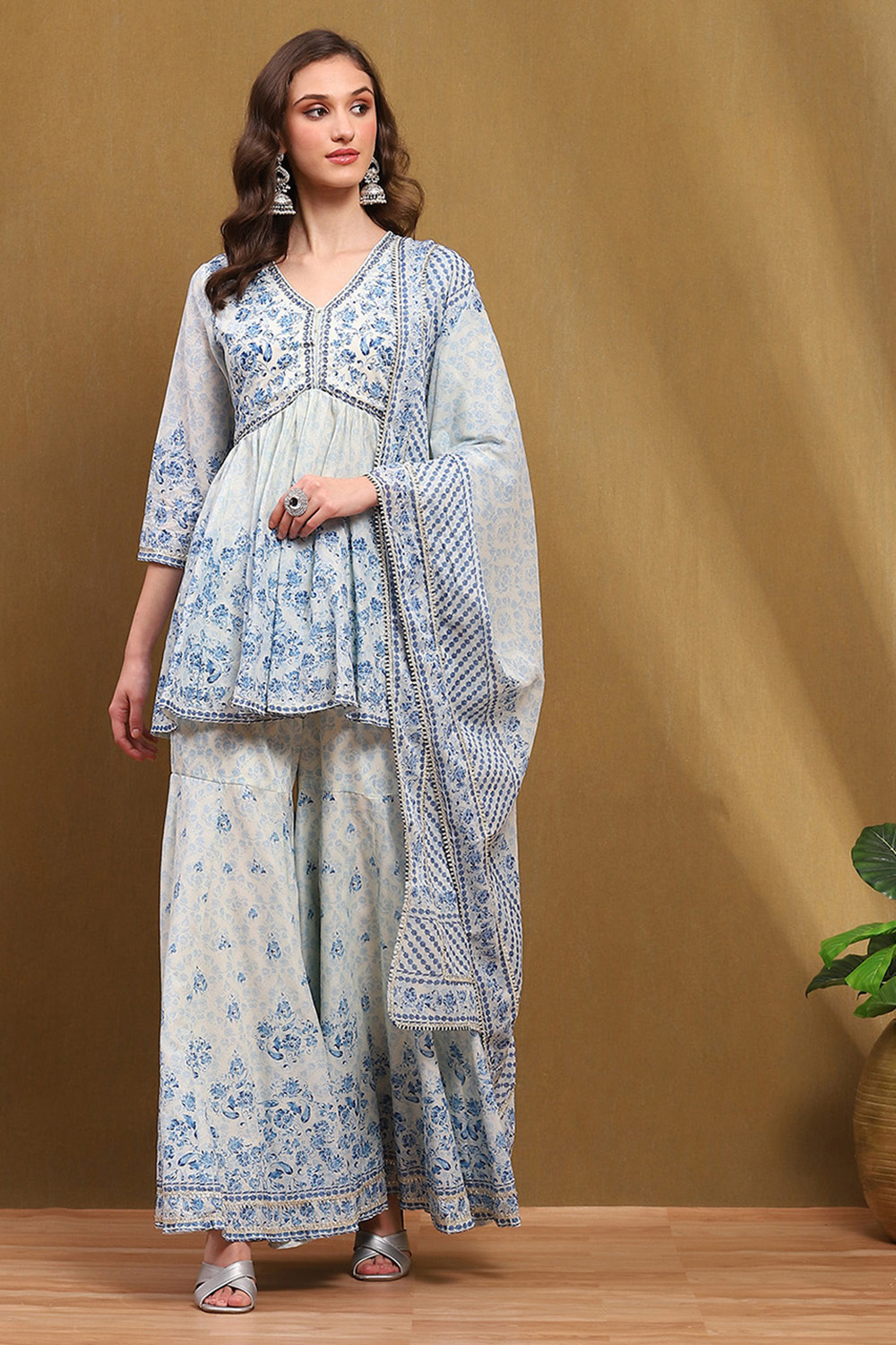 Aqua Blue Cotton Floral Printed Peplum Flared Suit Set image number 6