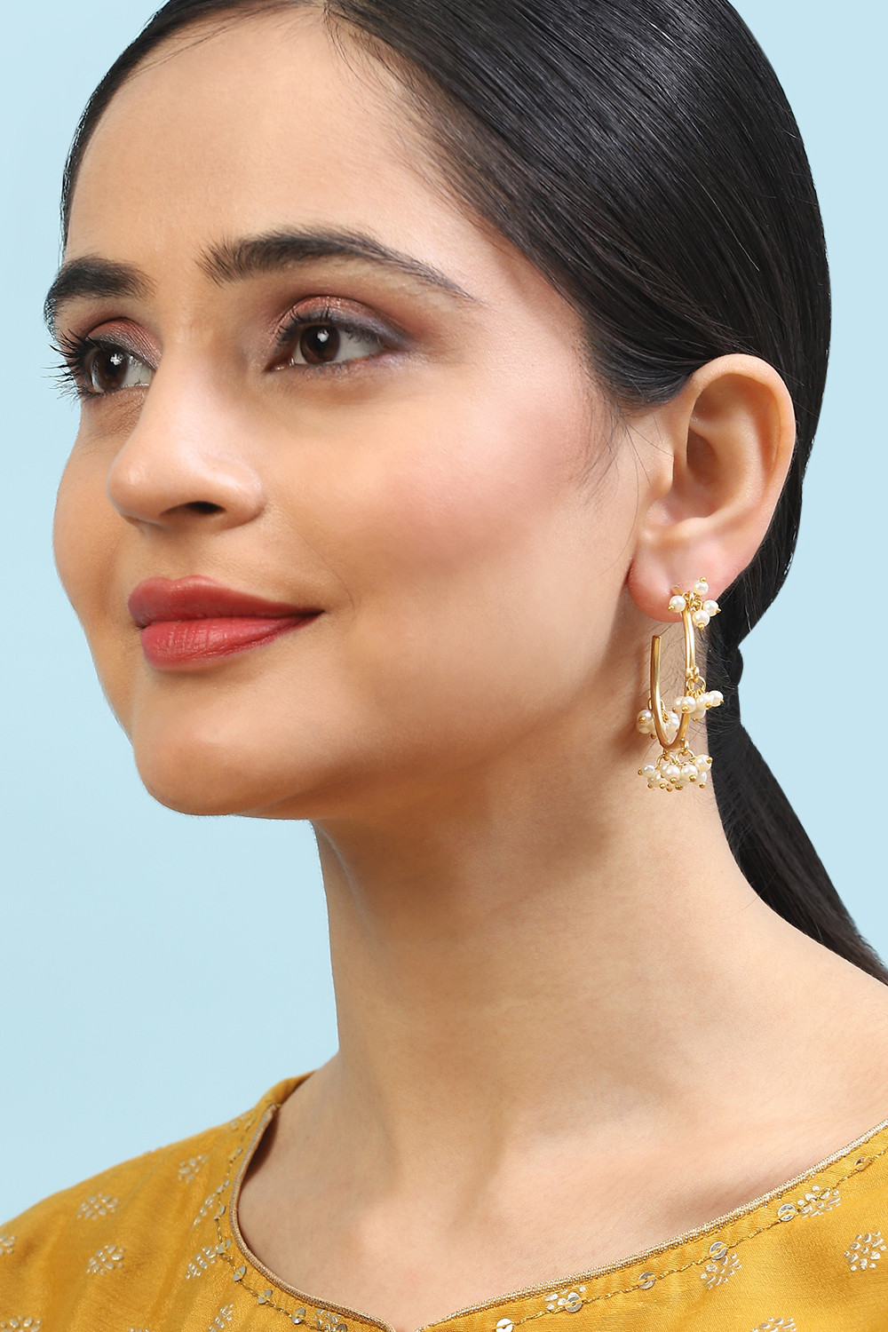 Gold Brass Earrings image number 3