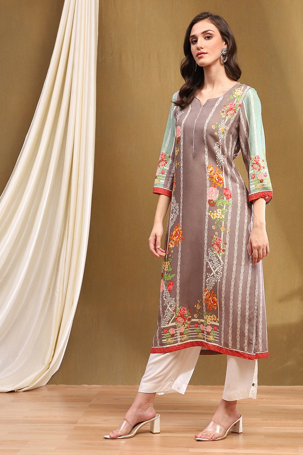 Grey Rayon Straight Kurta image number 2