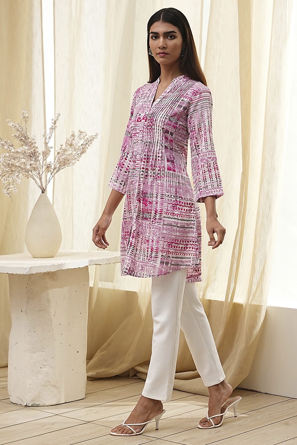 Pink Viscose Rayon Printed Short Kurta image number 2