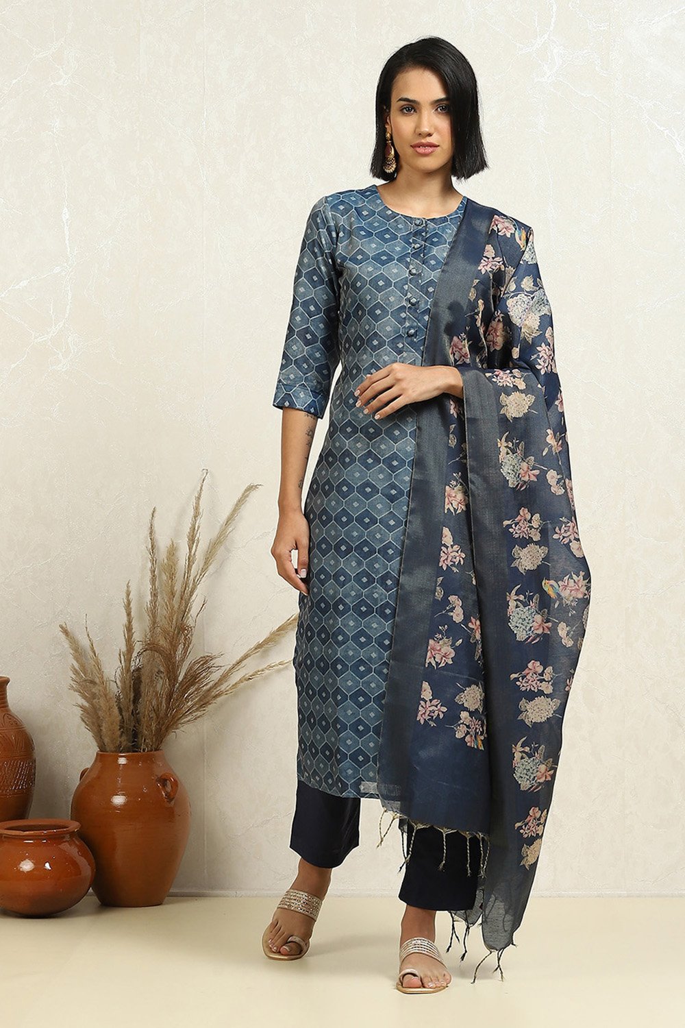 Grey Linen Blend Digital Print Unstitched Suit Set image number 7