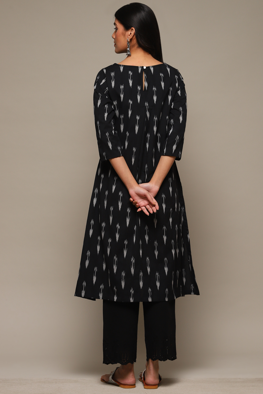 Black Cotton IKAT Flared Yarndyed Kurta image number 4