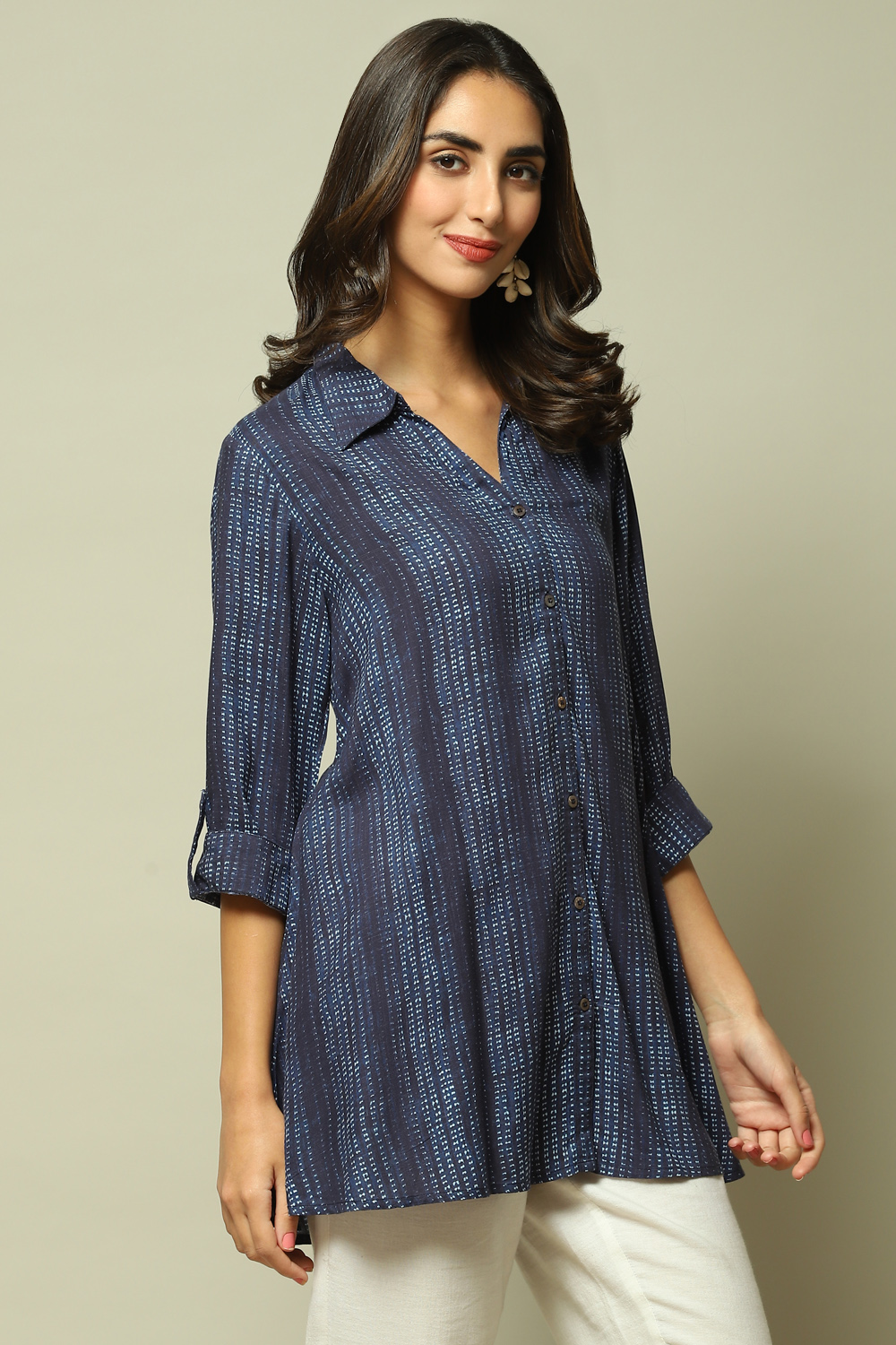 Indigo LIVA Straight Printed Kurta image number 5