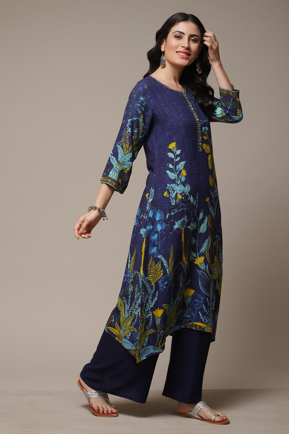 Ecru Rayon Straight Printed Kurta image number 4