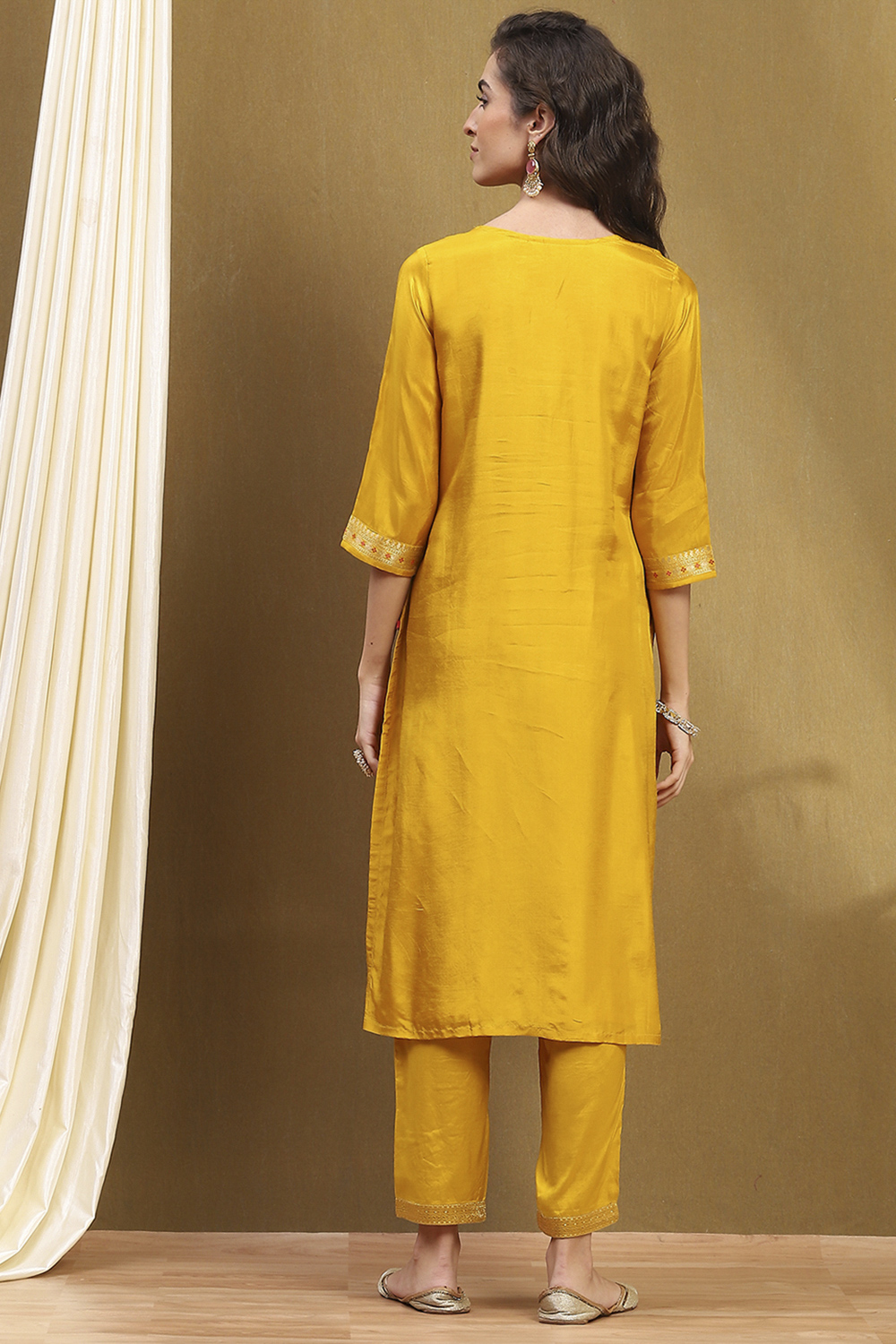 Mustard Yellow Viscose Blend Yarn Dyed Straight Suit Set image number 4