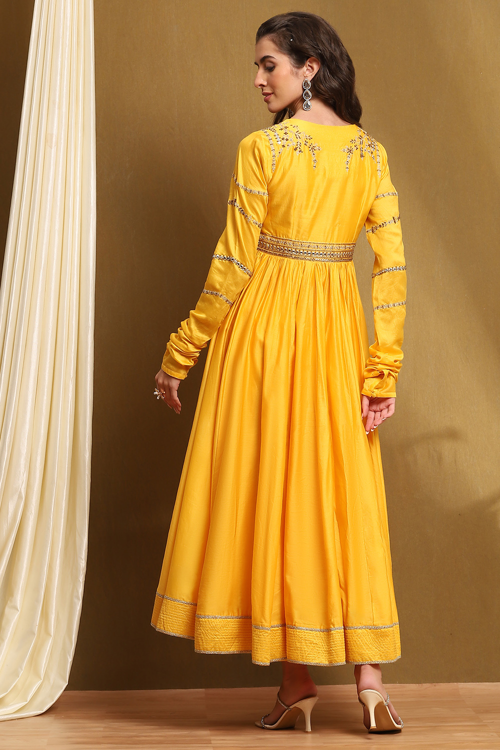 Yellow Silk Chanderi Anarkali Suit Set image number 4