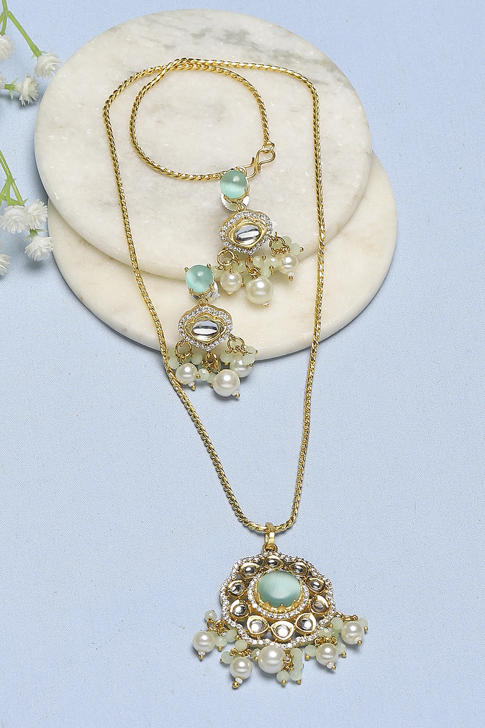 Mint Green Brass Necklace Set image number 0