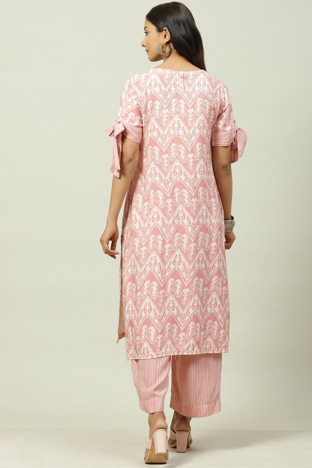 Dull Rose Rayon Straight Fusion Printed Kurta Set image number 4