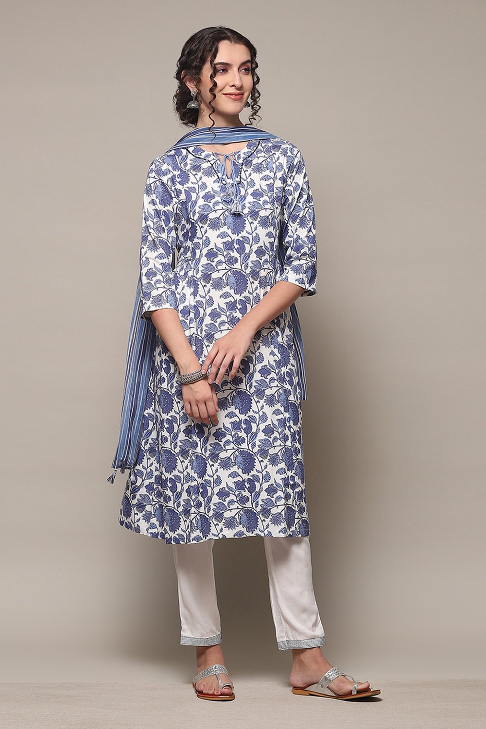 White & Blue Rayon Gathered Kurta Pants Suit Set image number 6