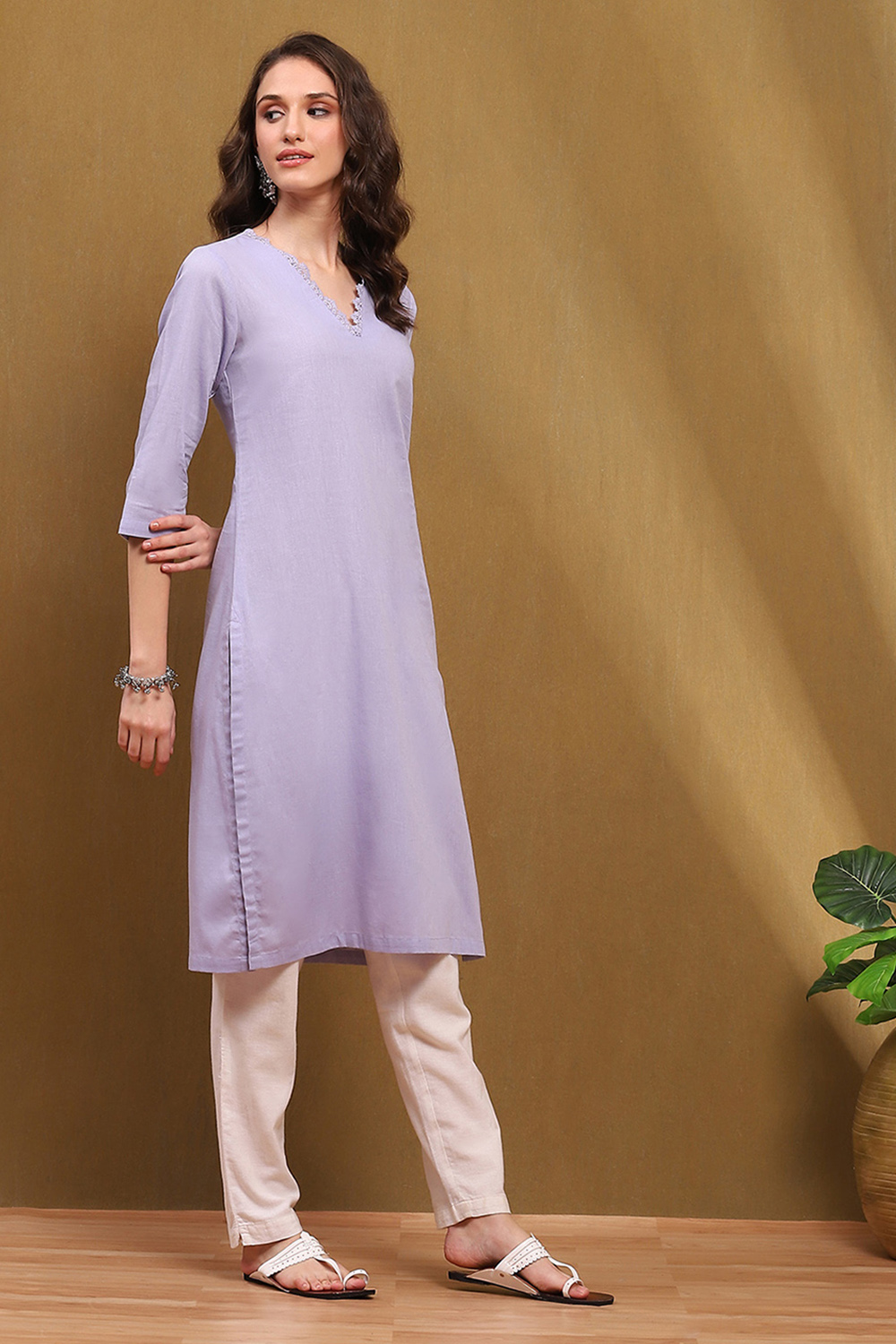 Peach-Coloured Cotton Blend Solid Straight Kurta image number 4