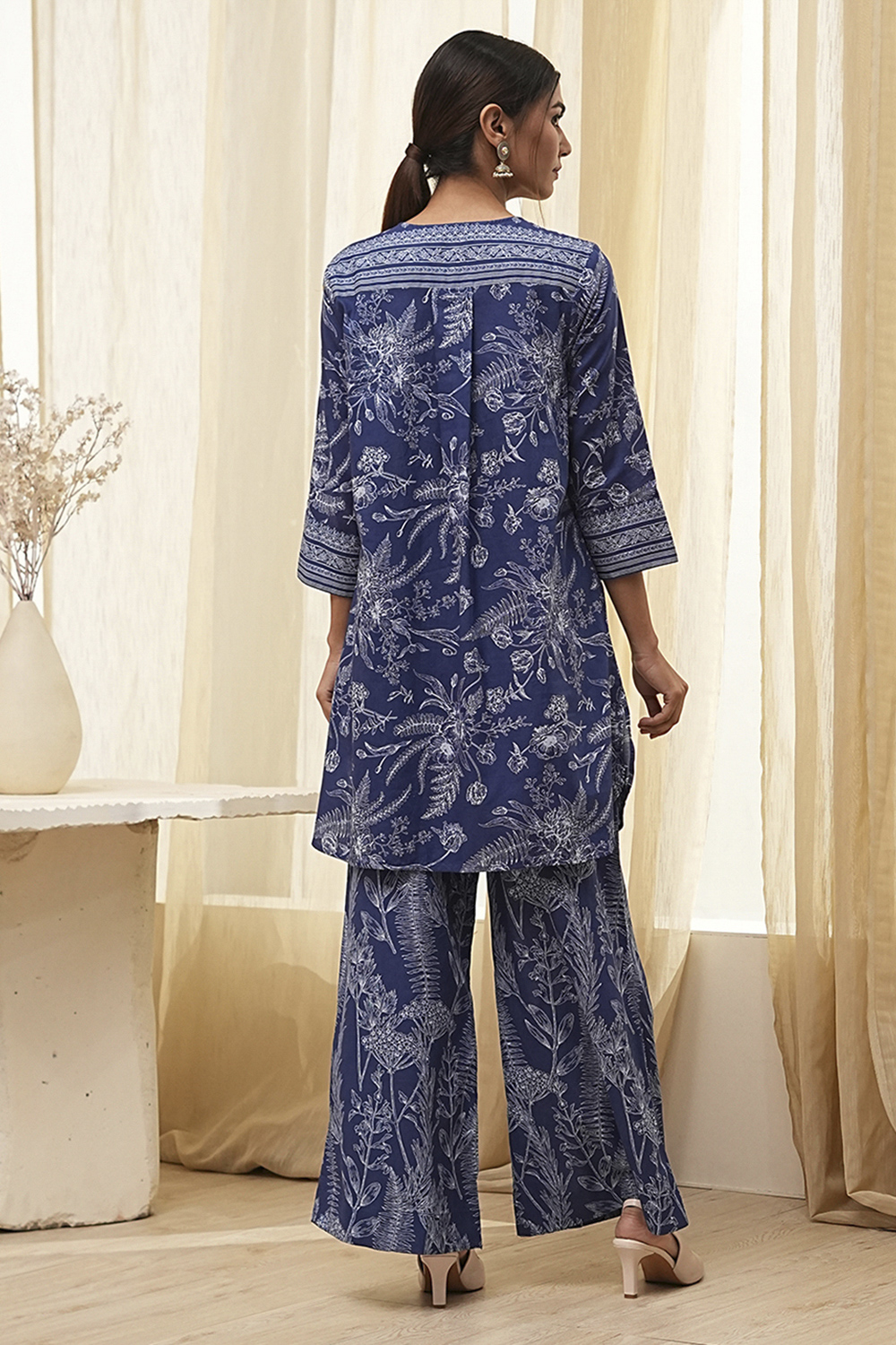 Indigo Cotton Printed Fusion Set image number 4