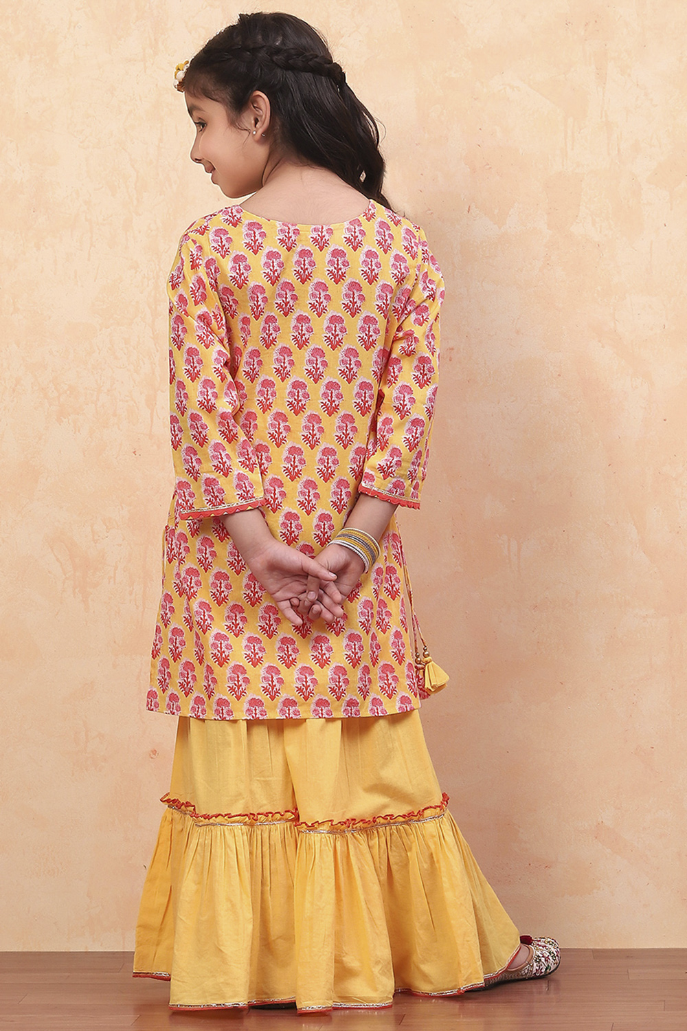 Yellow Cotton Floral Printed Straight Suit Set image number 4