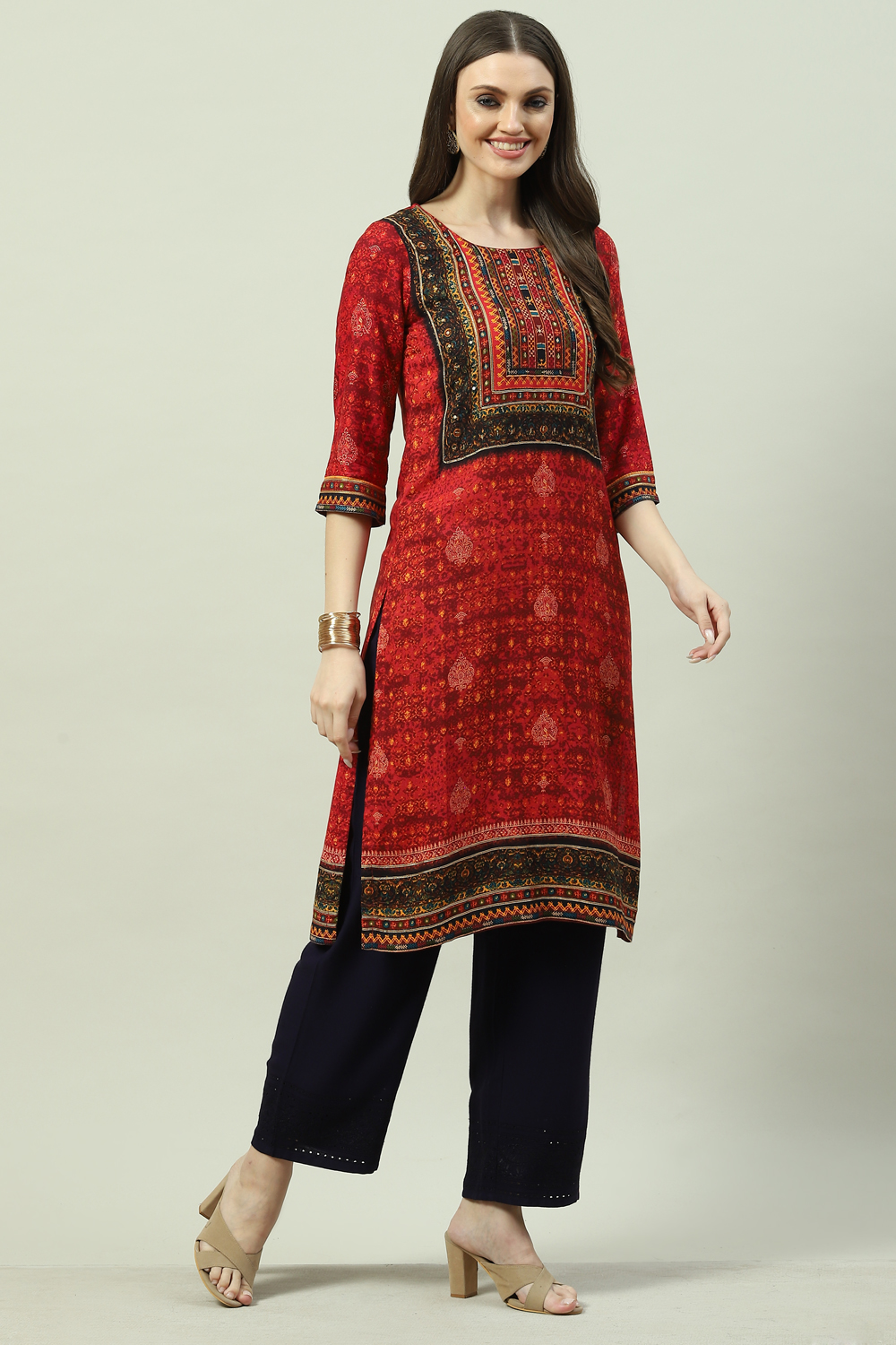 Red LIVA Straight Printed Kurta image number 3