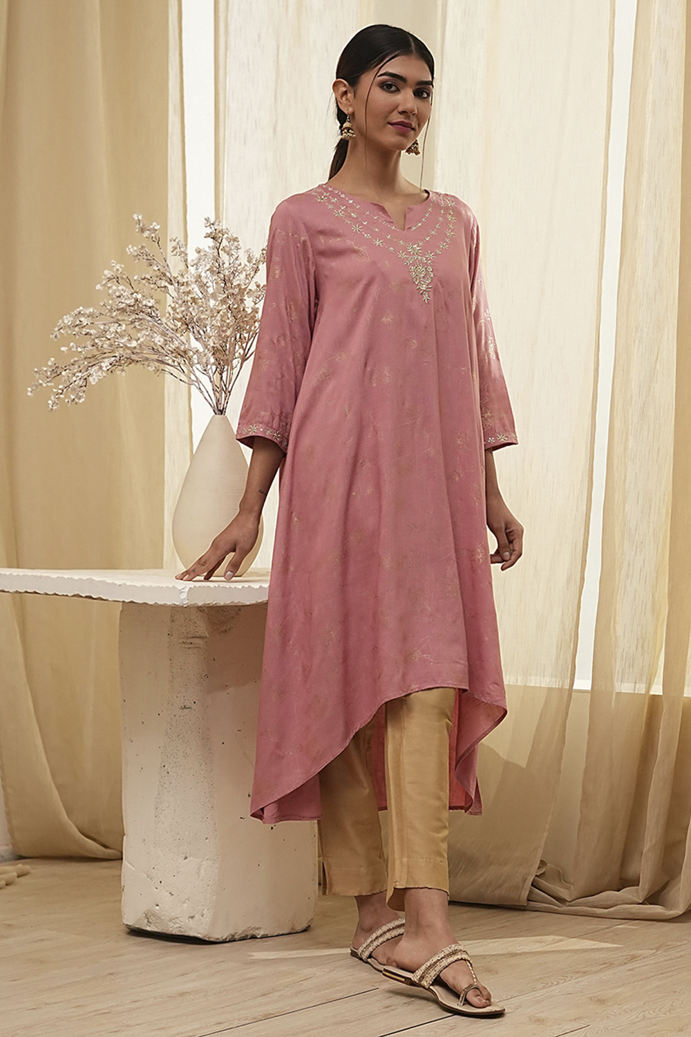 Dull Pink Asymmetric Kurta image number 0