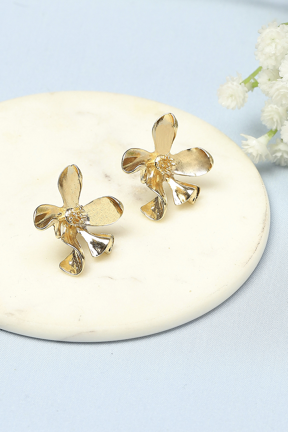 Gold Western Contemporary Studs image number 0