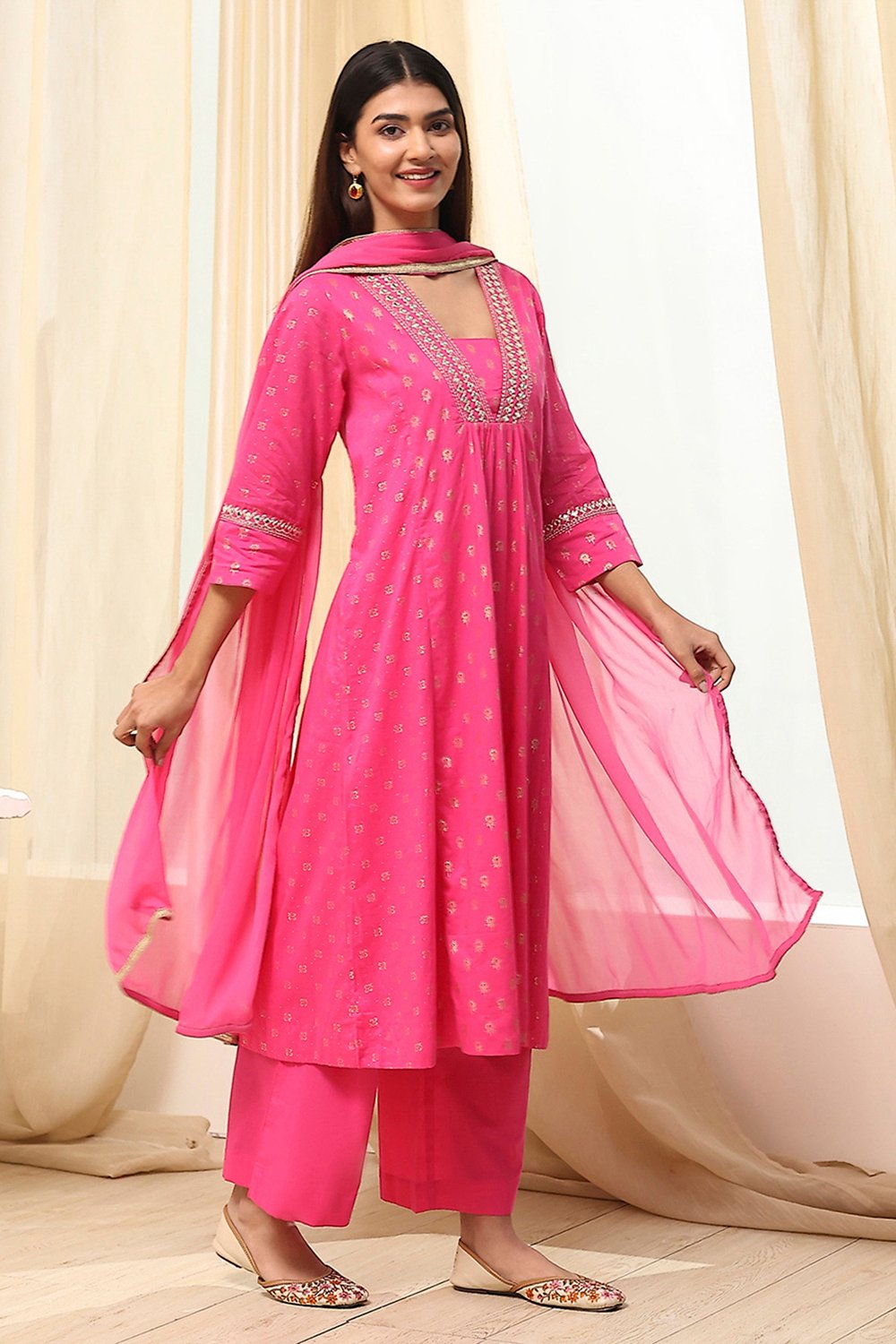 Fuchsia Cotton Printed Gathered Suit Set image number 5