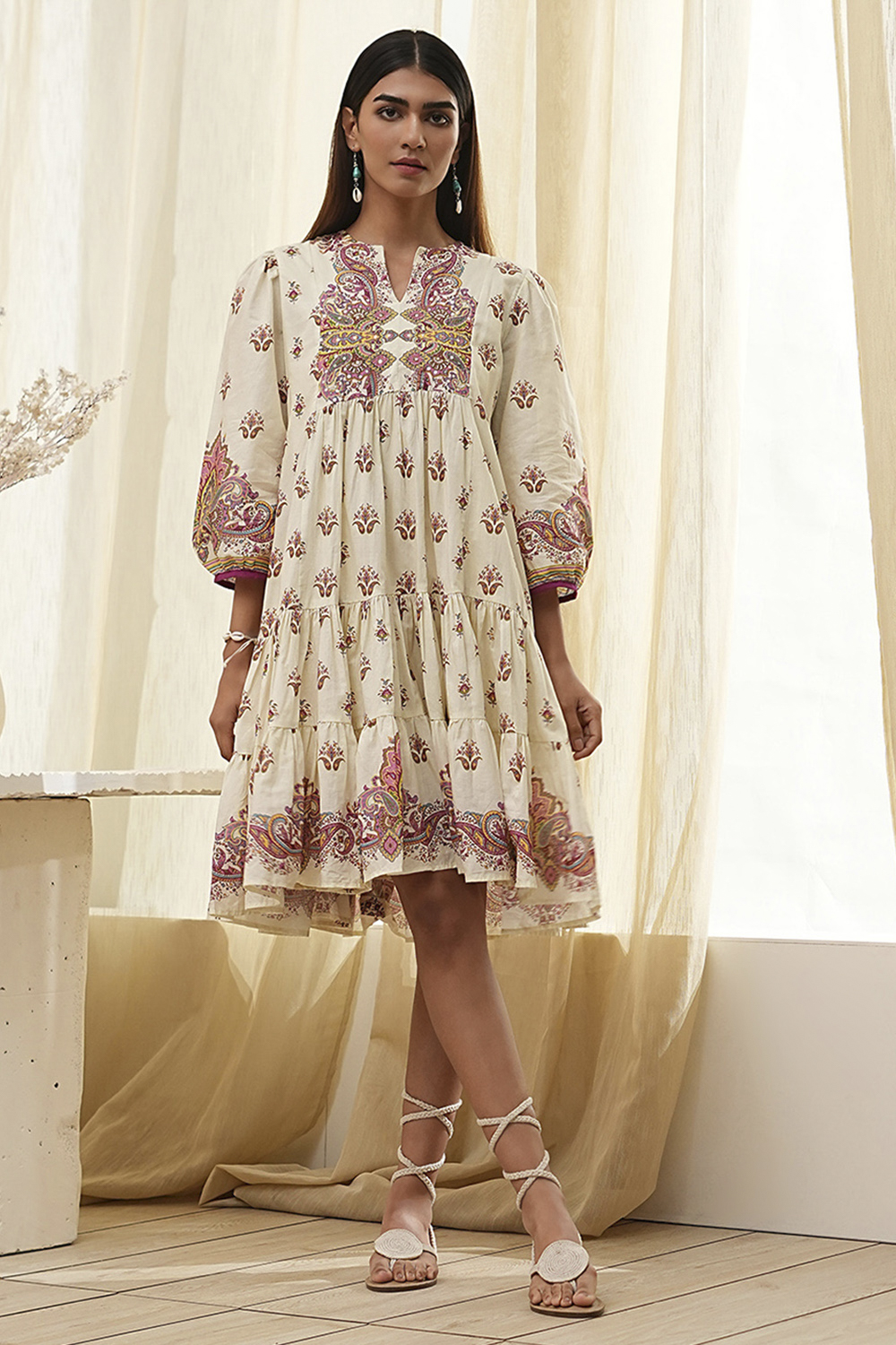 Beige Cotton Tiered Printed Kurta image number 5