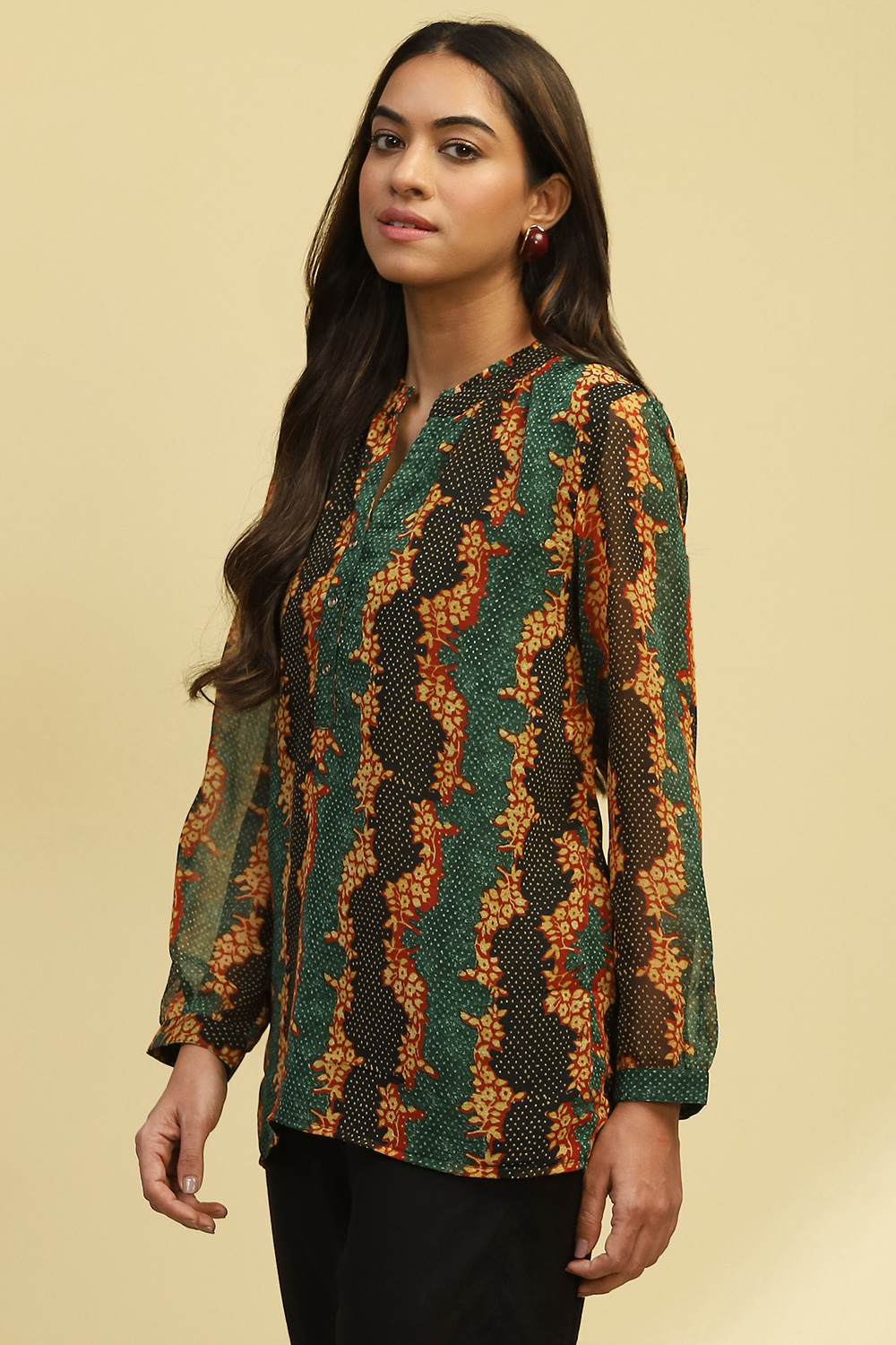 Green Georgette Printed Straight Kurti image number 2