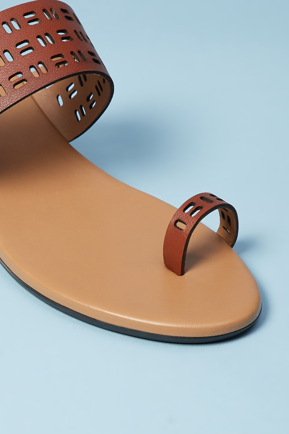 Brown Toe Ring Wedges image number 1