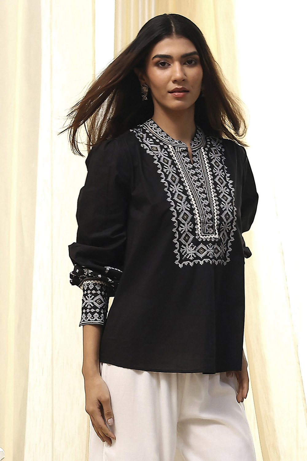 Black Cotton Printed A-Line Short Kurta image number 0