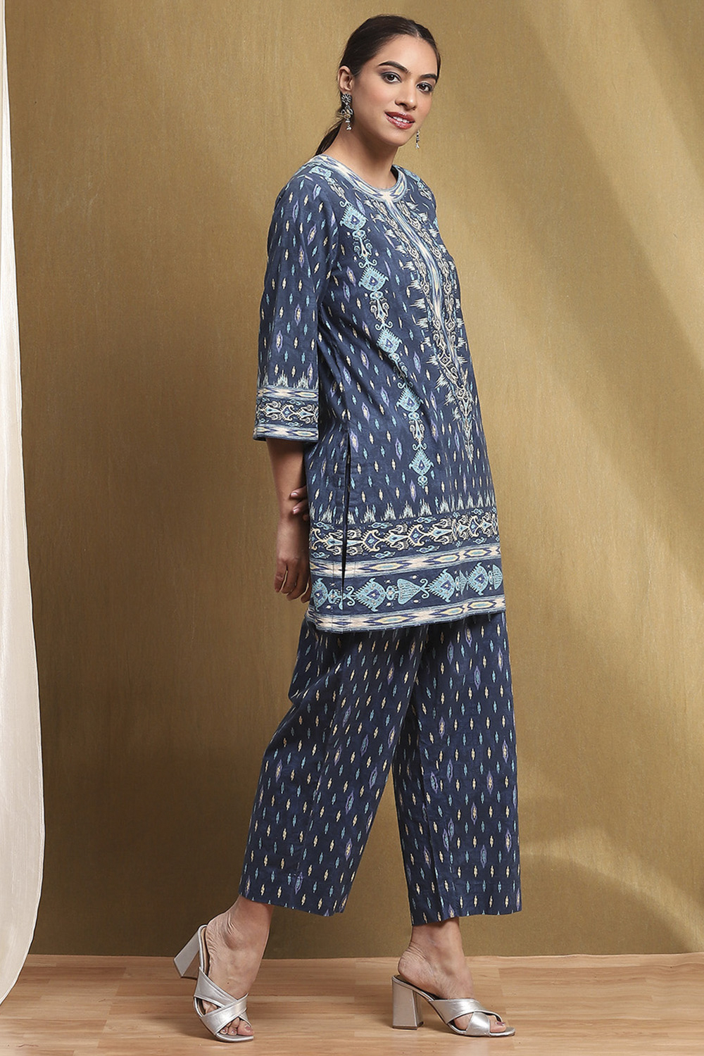 Blue Cotton Printed Straight Kurta Set image number 5