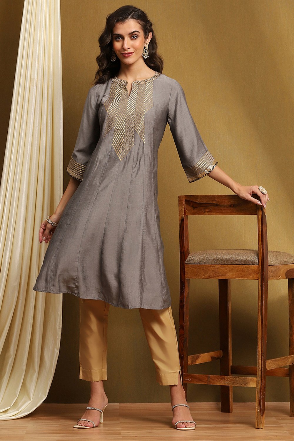 Grey Polyester Straight Kurta image number 0