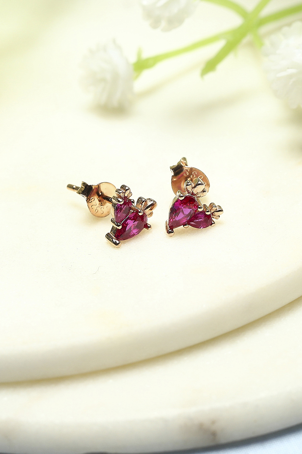 Pink Rose Gold-Plated Everyday Heart-shaped Studs image number 0