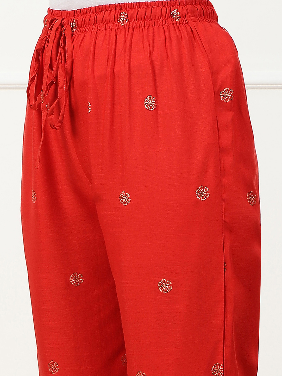 Red Printed Regular Fit Straight Pants image number 1