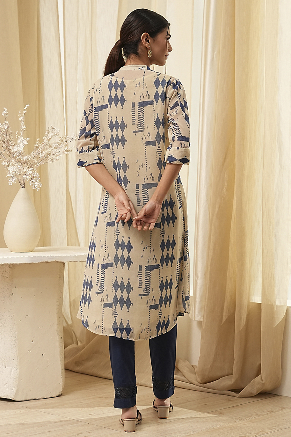 Beige Printed A-Line Kurta image number 3