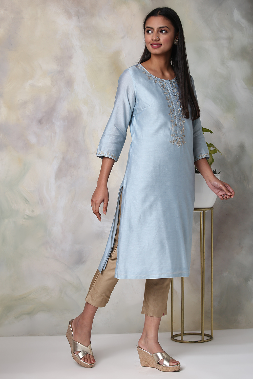 Sky Blue Cotton Silk Straight Yarndyed Kurta image number 2