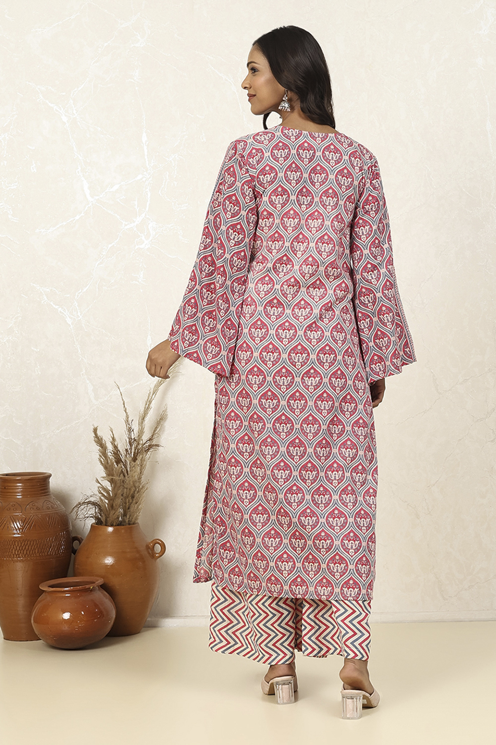 Pink Cotton Printed Unstitched Suit Set image number 5