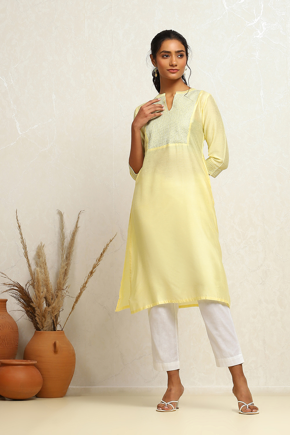 Yellow Solid Nylon Viscose Straight Kurta image number 0