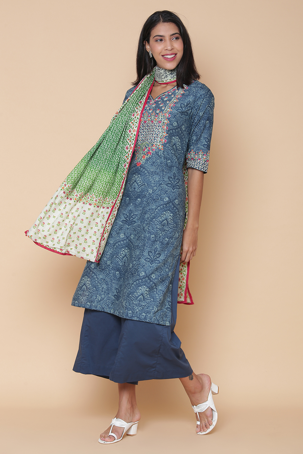 Blue Cotton Straight Kurta Flared Palazzo Suit Set image number 3