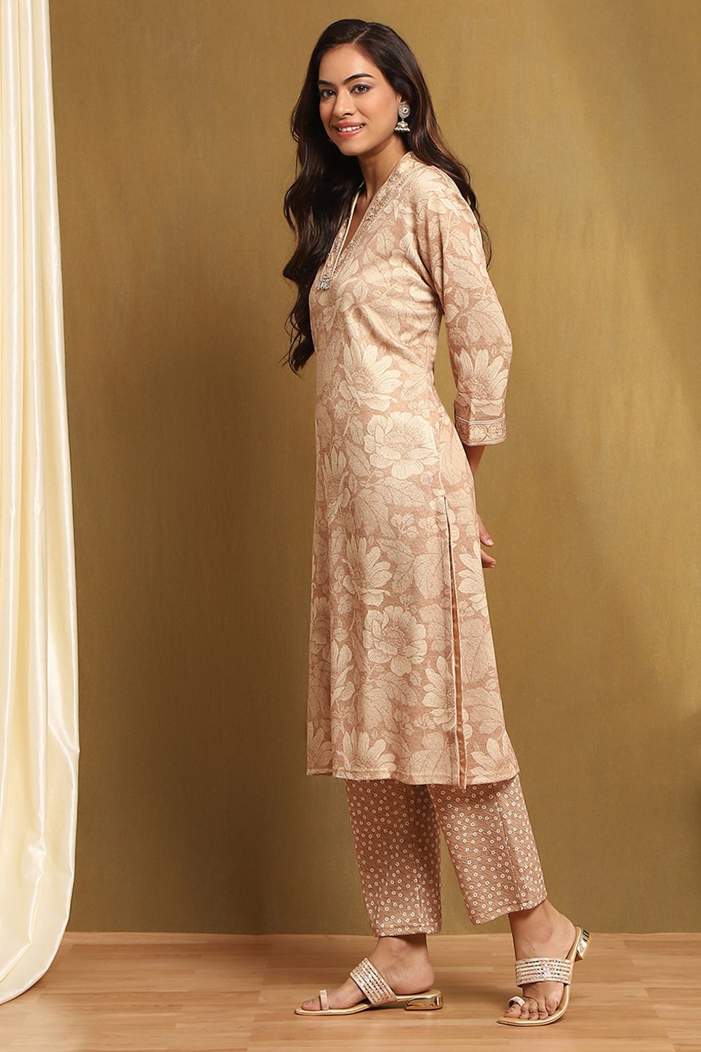 Beige Polyester Blend Straight Kurta Pants Set image number 3