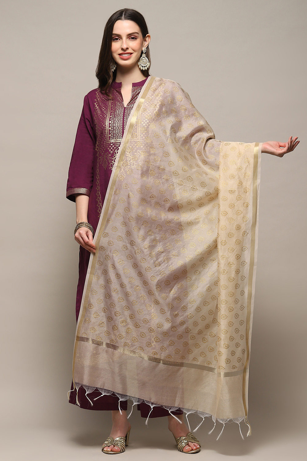 Beige Yard-Dyed Dupatta image number 0