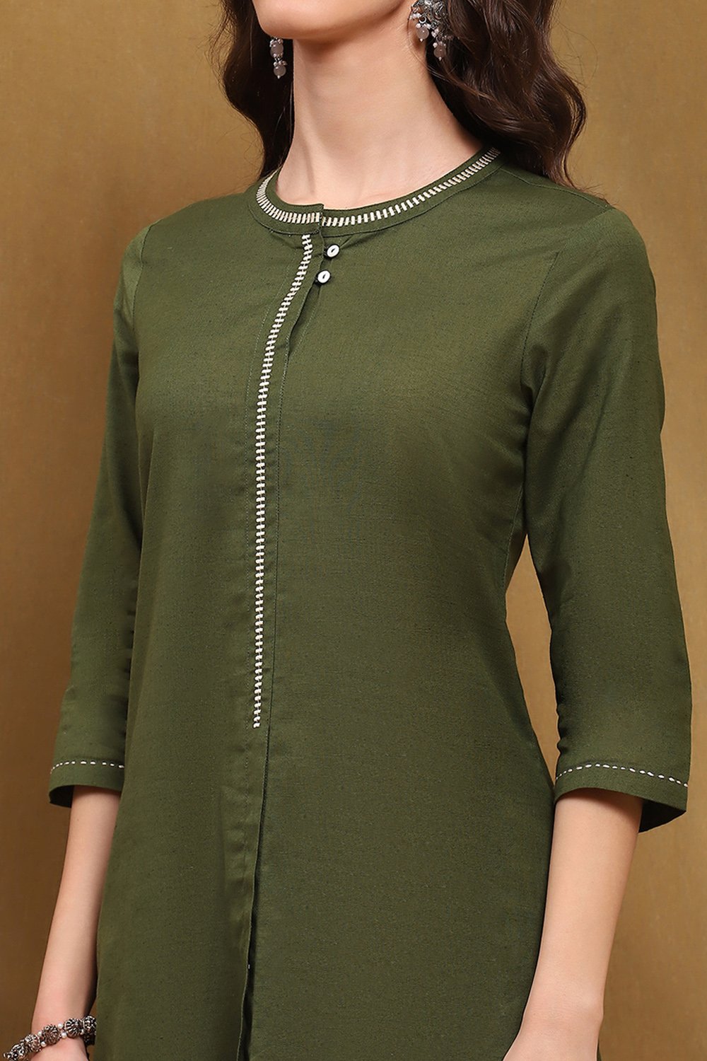 Green Cotton Blend Solid Regular Fit Straight Kurta image number 1