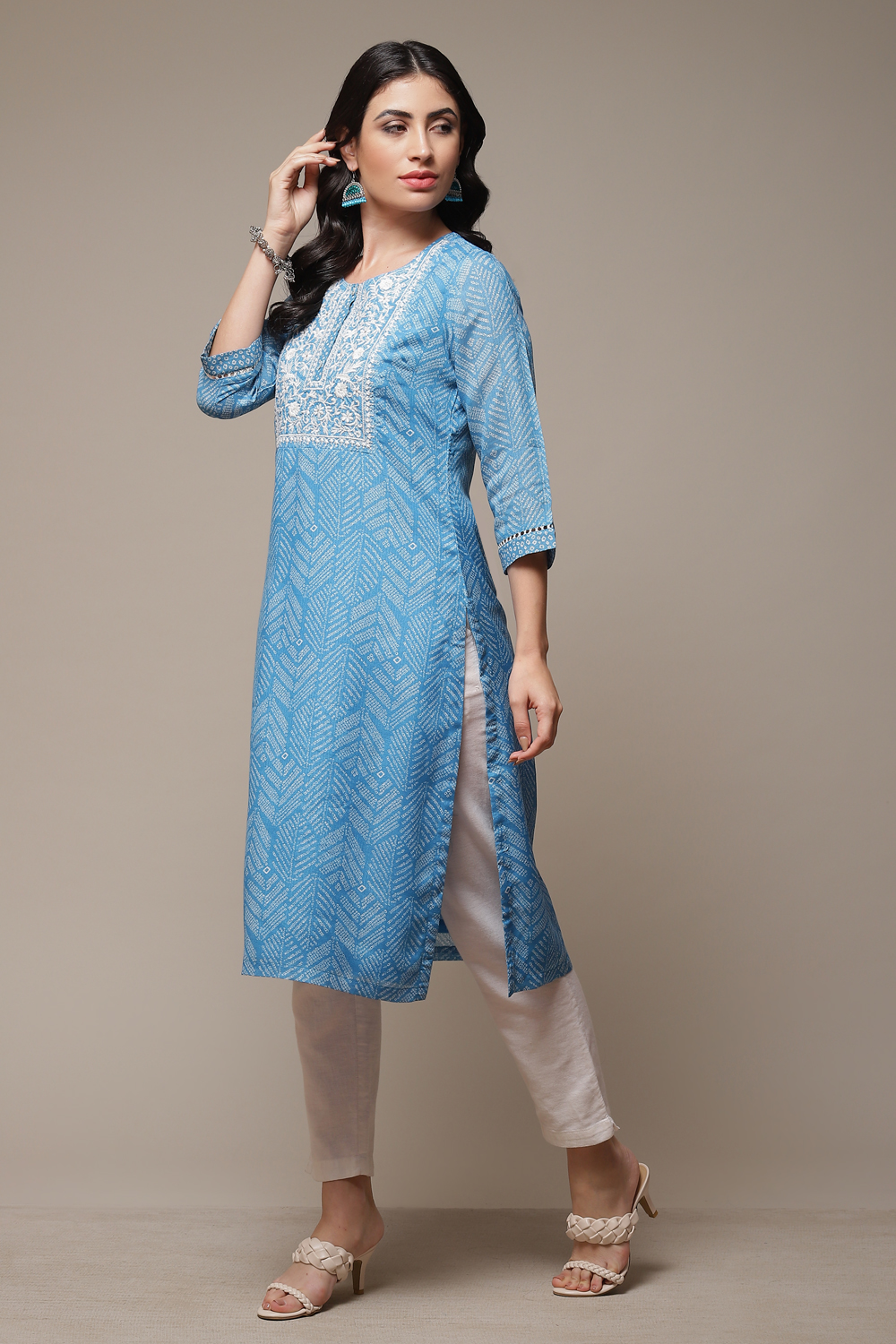 Blue Cotton Blend Straight Printed Kurta image number 3