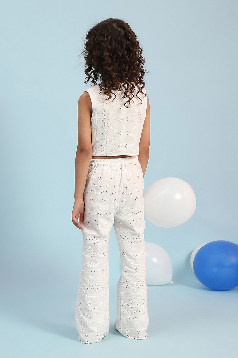 White Cotton Schiffli Crop Top & Pants Set image number 4