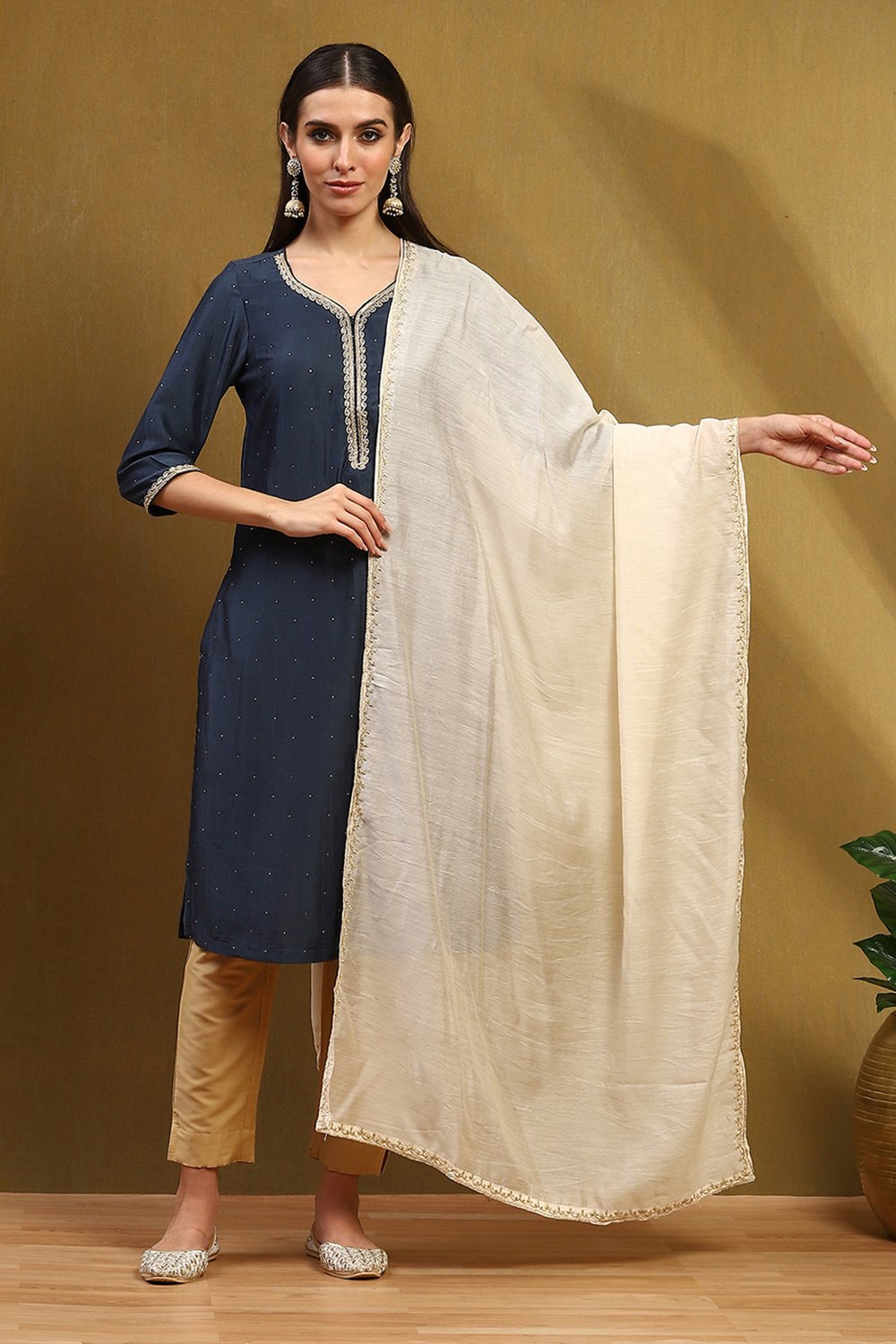 Off White Polyester Dupatta image number 4