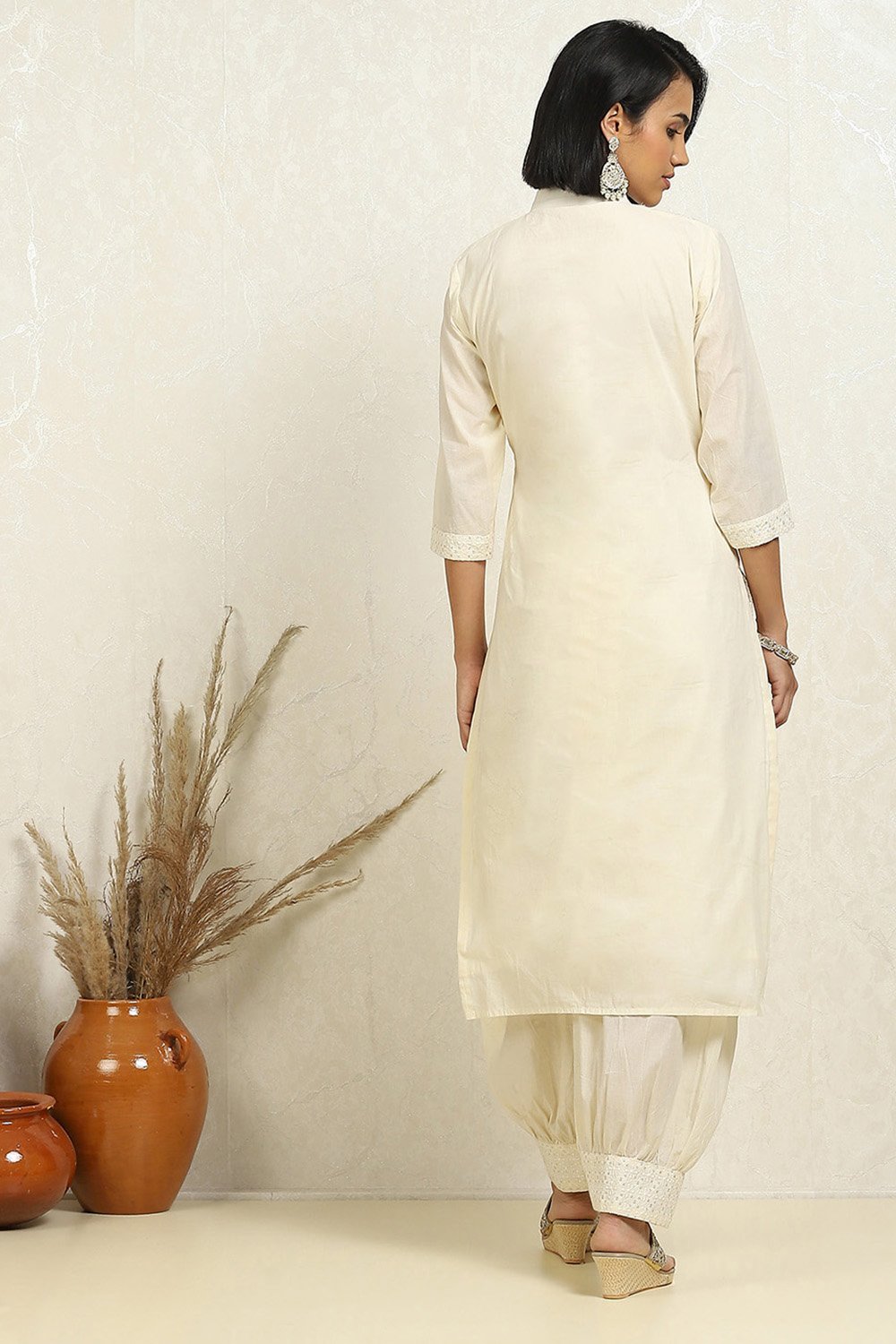 White Cotton Blend Handloom Unstitched Suit Set image number 5