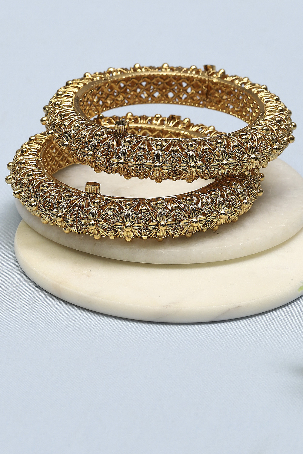 Gold Festive Kade Festive Bangle image number 5