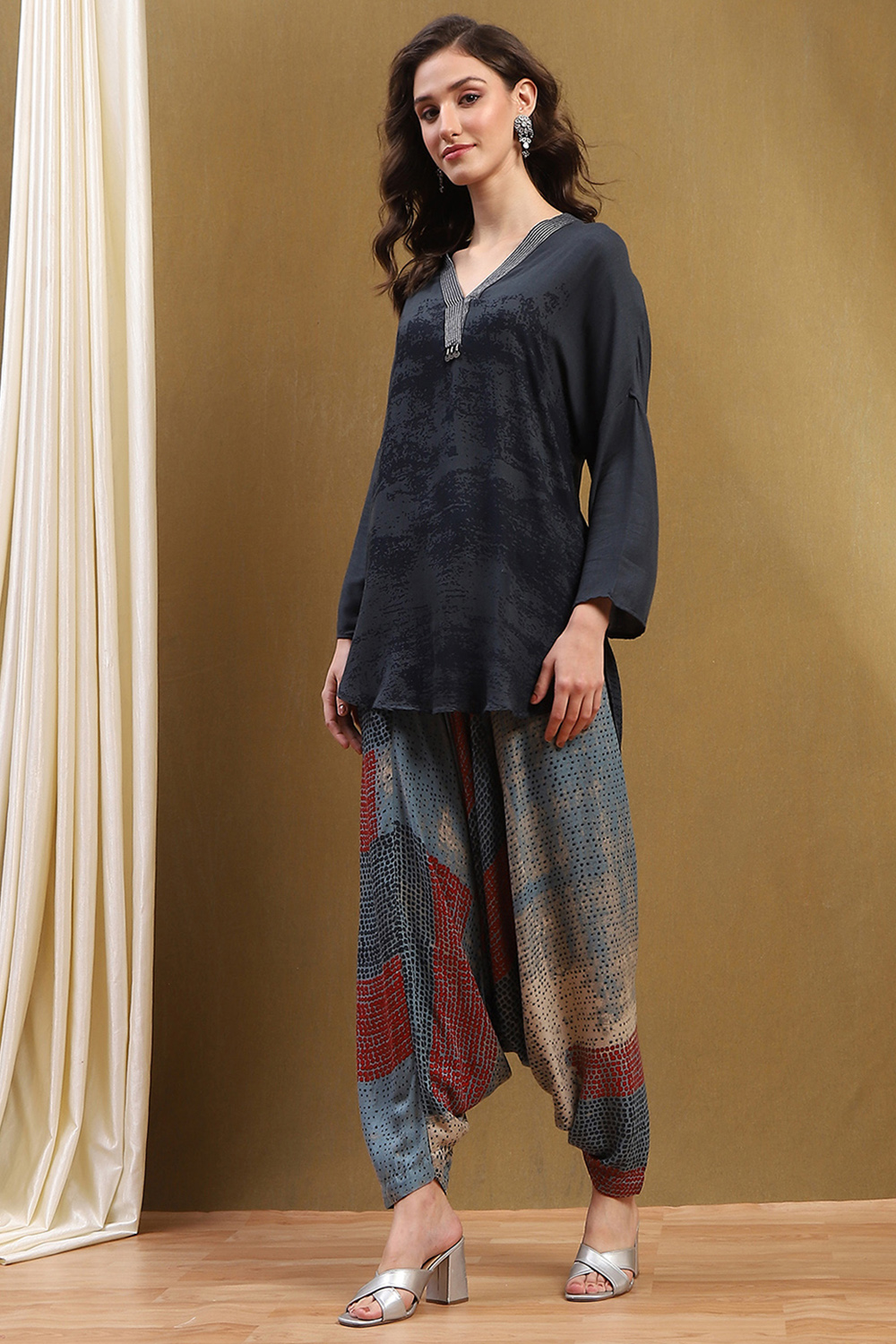 Indigo Rayon Straight Set image number 7