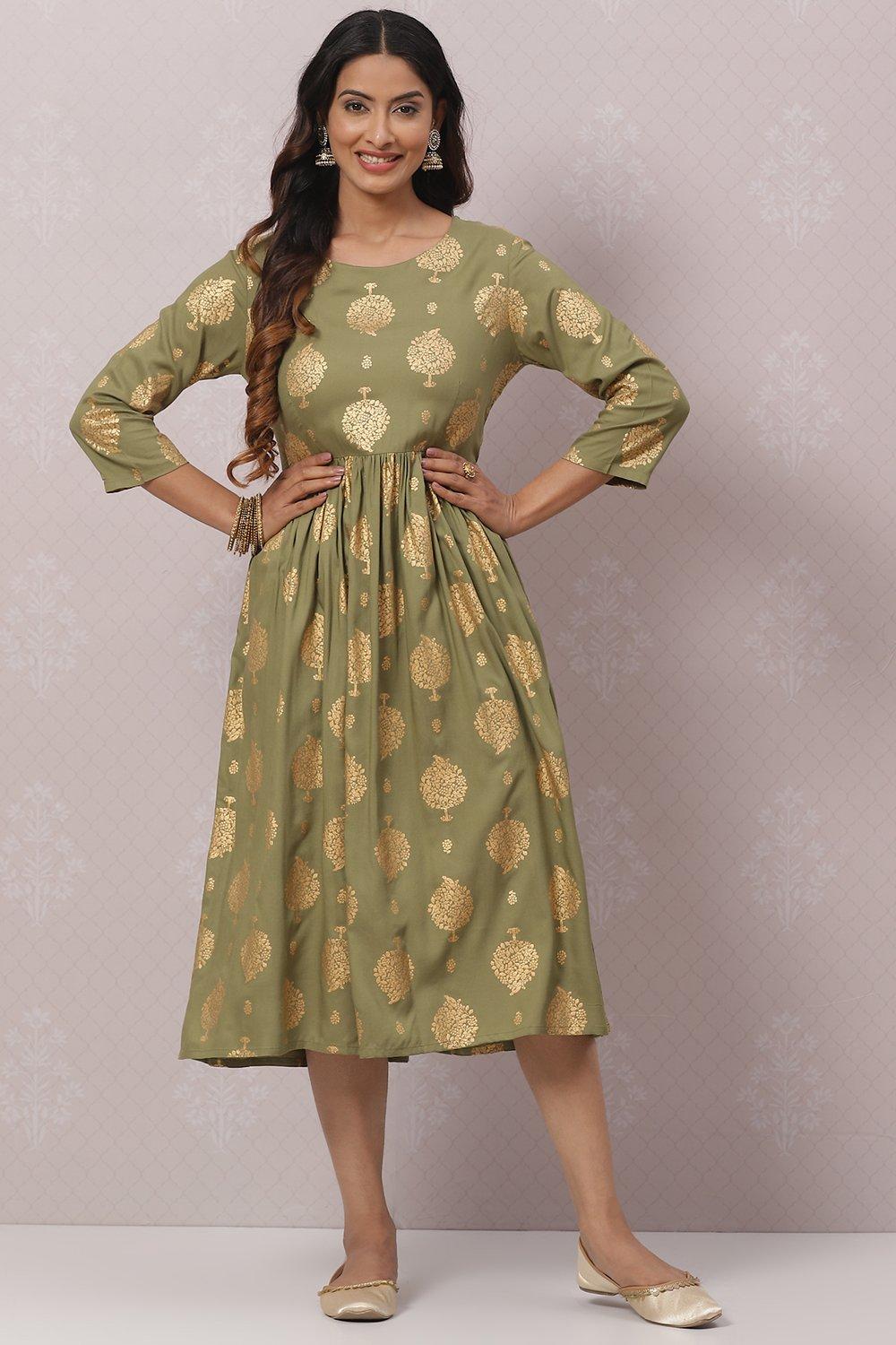 Mehandi Green Rayon Flared Printed Kurta image number 0