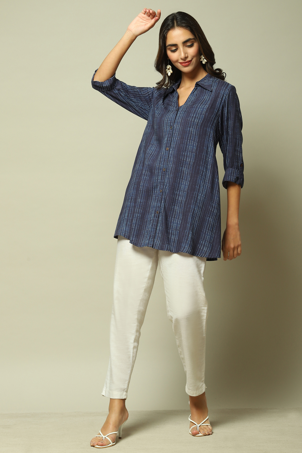 Indigo LIVA Straight Printed Kurta image number 6