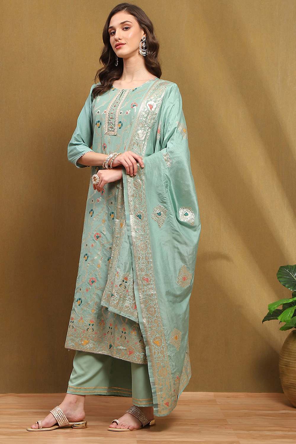 Green Silk Blend Woven Unstitched Suit Set image number 2