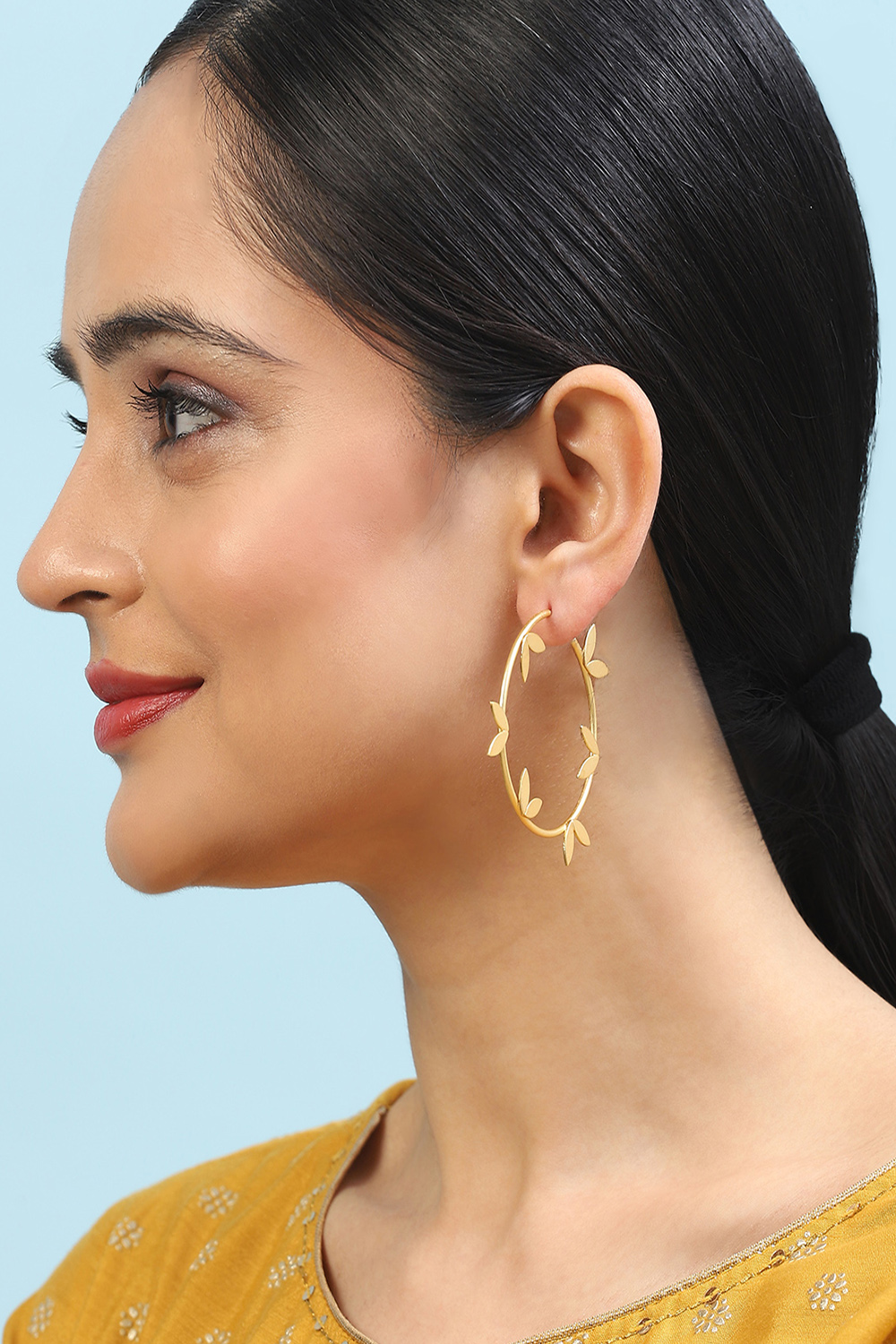 Gold Brass Earrings image number 3