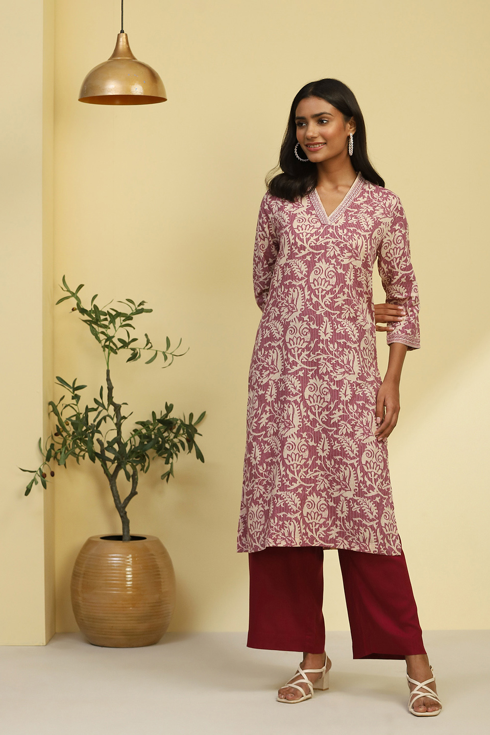 Purple Cotton Printed Straight Kurta image number 0