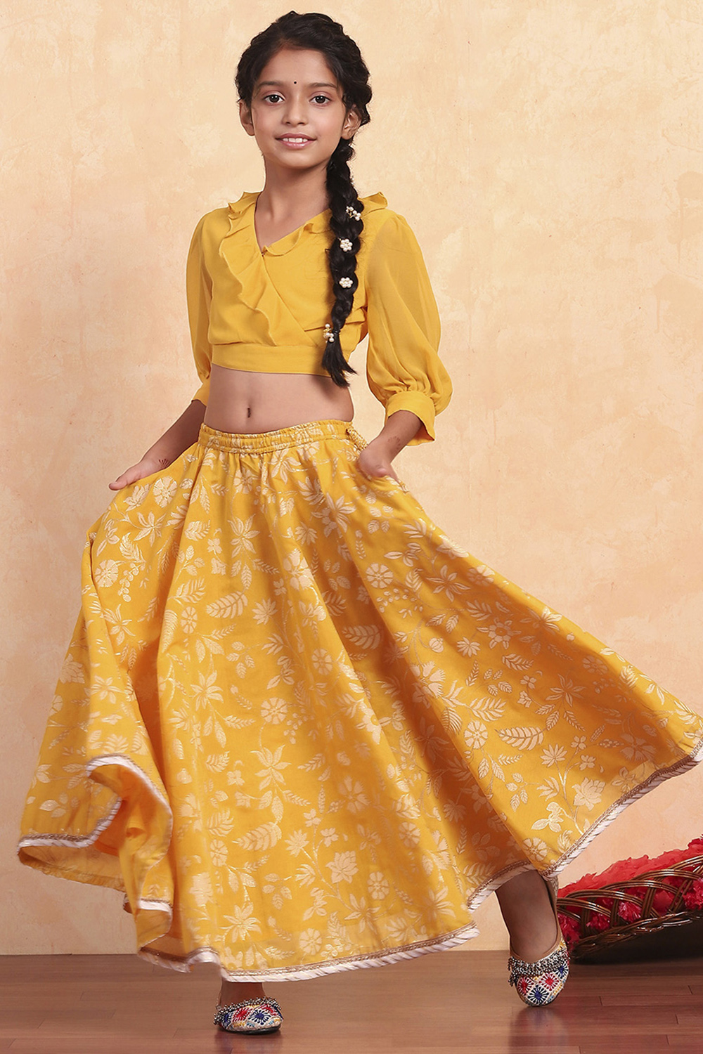 Yellow Polyester Blend Flared Lehenga Set image number 3